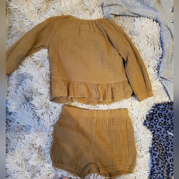 Baby 18 months Carter's Osh Kosh - Picture 5 of 6